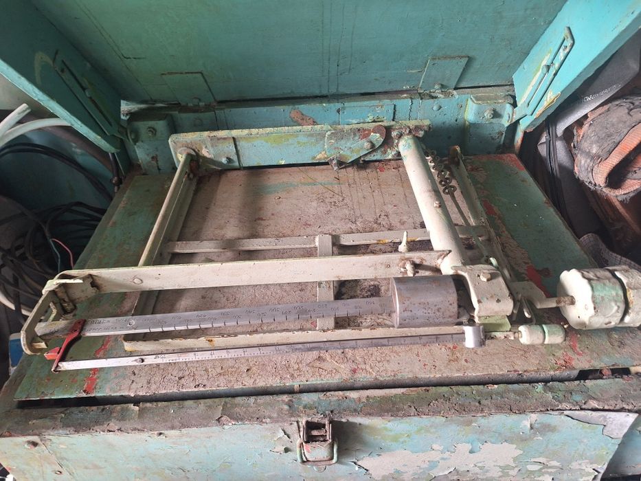 Продаю напольные весы