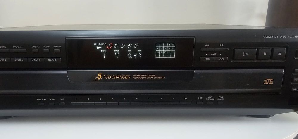 Cd Player Chnager Denon cu 5 cd-ri, Denon DCM 320