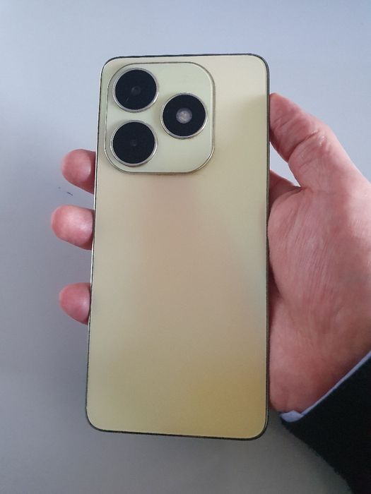 Srochna sotiladi Tecno Spark 20 8+8/128Gb Orginal Yengi madel