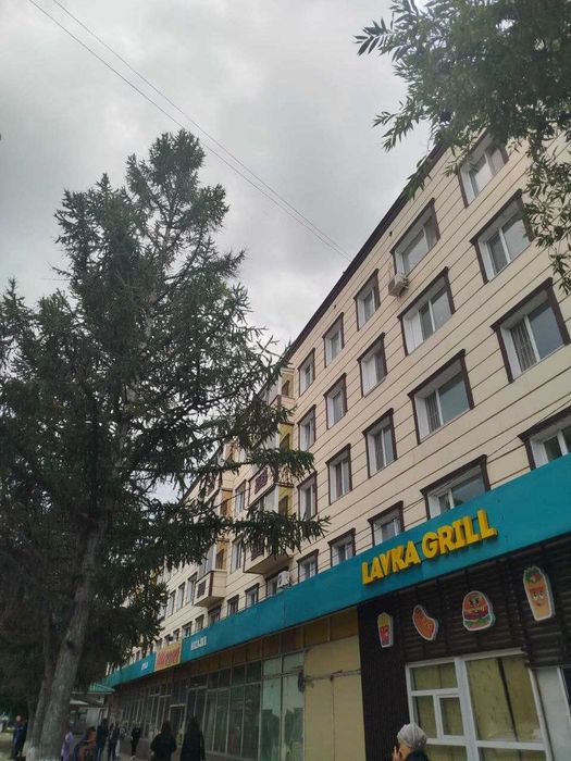 продам 1ком. квартиру маг.1000 Мелочей