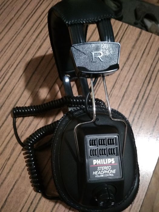 Продам наушники Fhilips