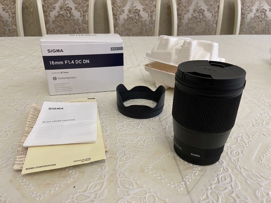 Продам Sony a6400+kit, sigma 16mm f1.4