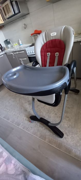 Продается Стульчик для кормления Teknum
