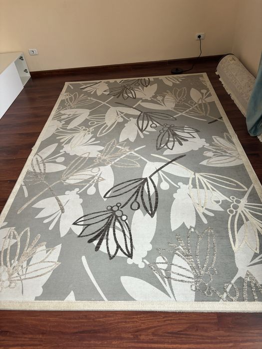 Продам ковер -10000т. 2*3м