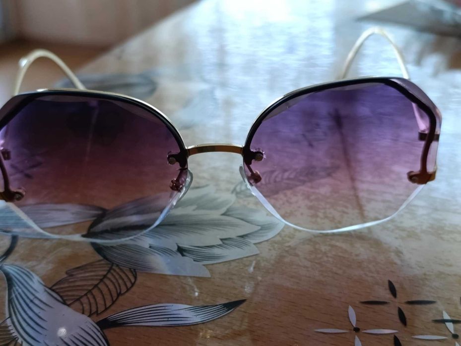 Дамски слънчеви очила