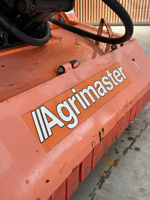 Mecomag | Cap de tocare vegetatie atasare la buldo UT 125 Agrimaster - Utilizat