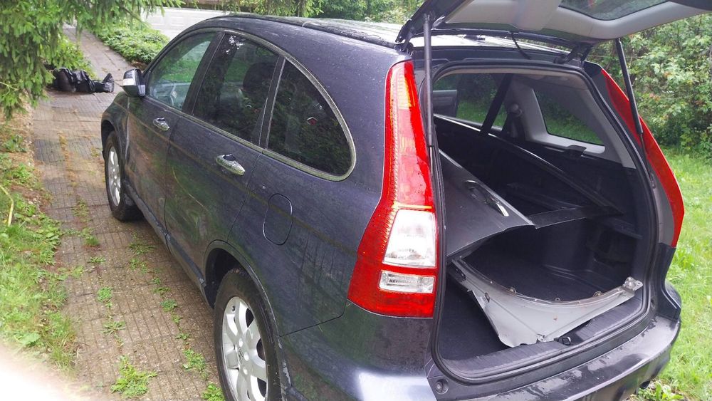 Хонда црв 3 ,2000 бензин автоматик на части