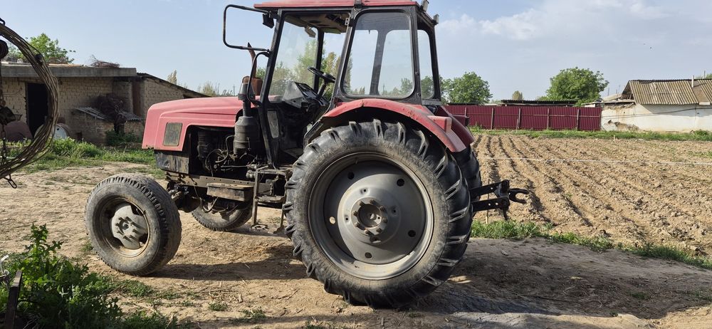 ЛТЗ 60 ав 10 сотилади.