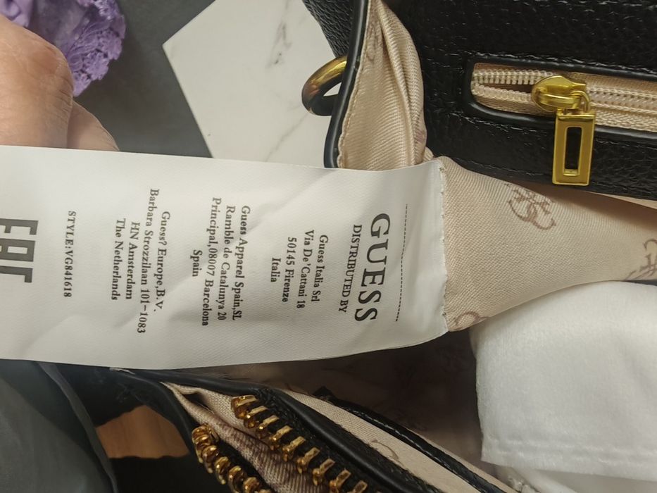Продам новую сумку Guess