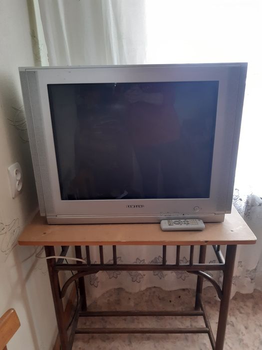 Телевизор большой