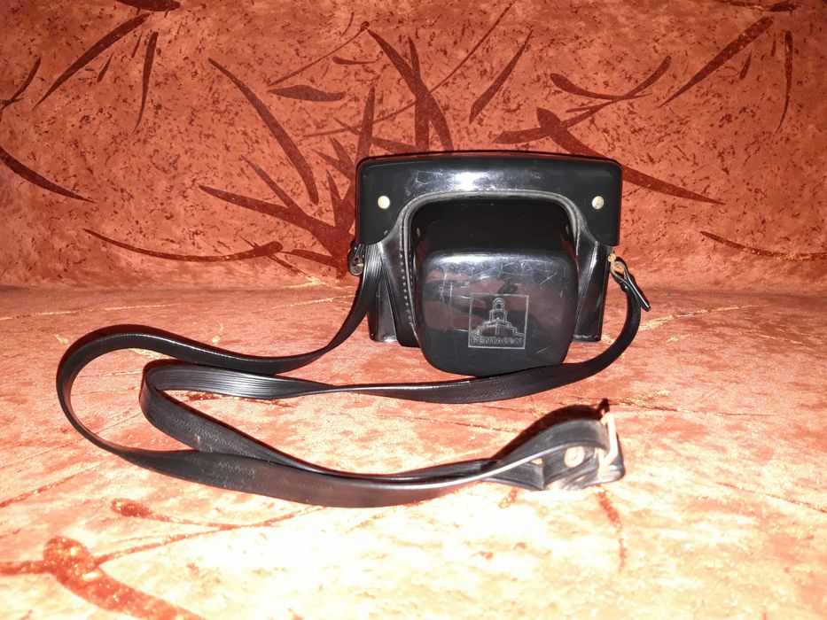 Продавам РЕТРО фотоапарат "PENTACON PRAKTICA MTL3"