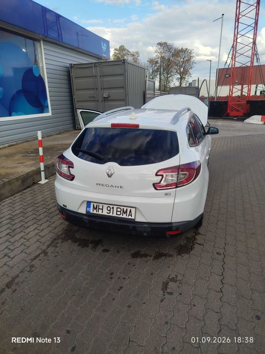 Mașini diverse lucruri