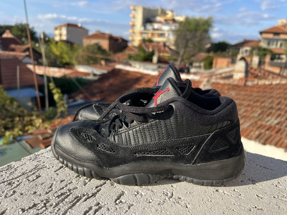 Nike Jordan 11 Retro 38