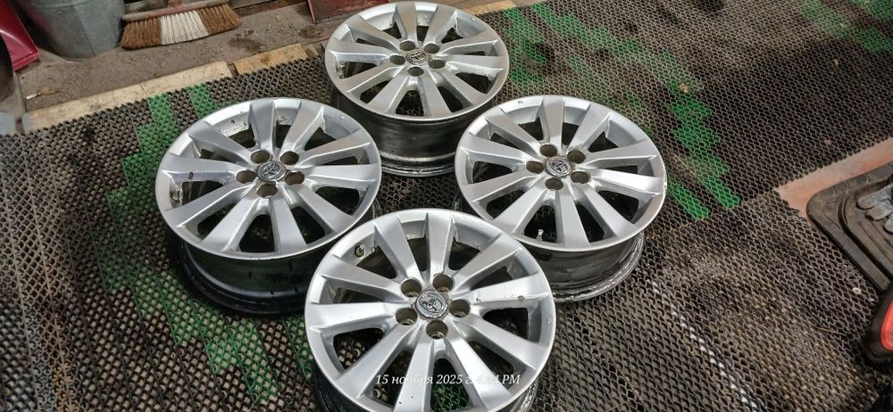 Продам диски Toyota
