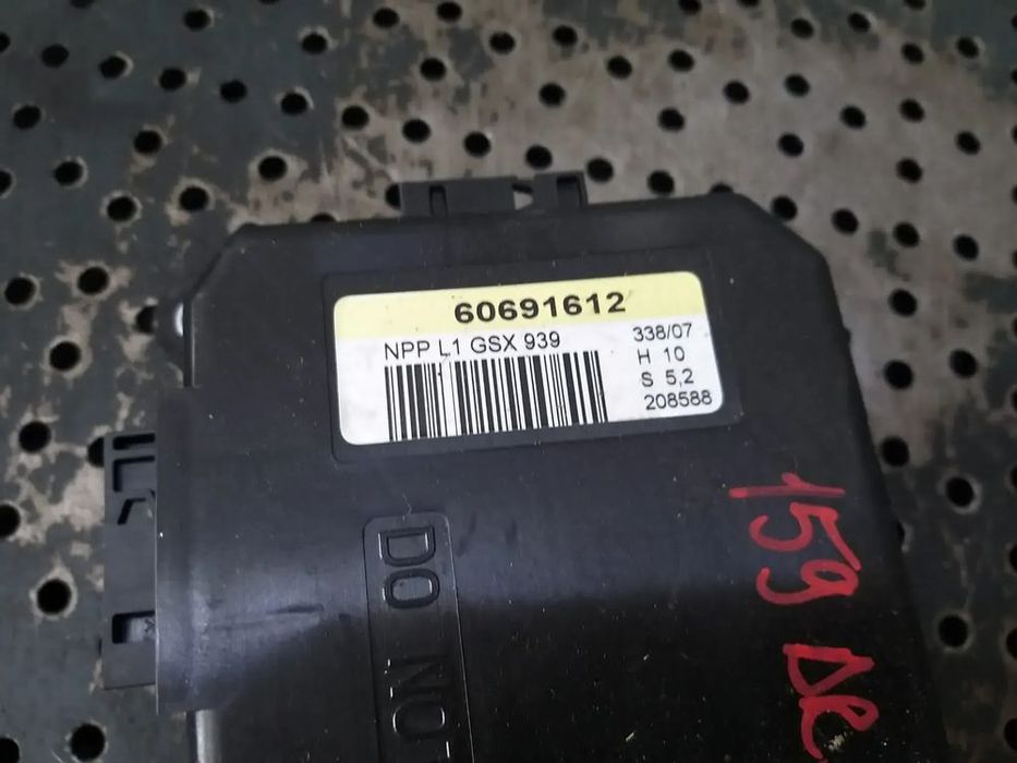 Modul calculator usa dreapta fata alfa romeo 159 939 60691612