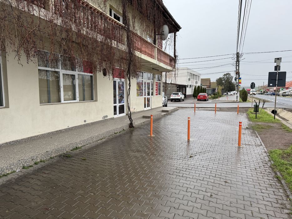 De Inchiriat Spatiu Comercial Central.