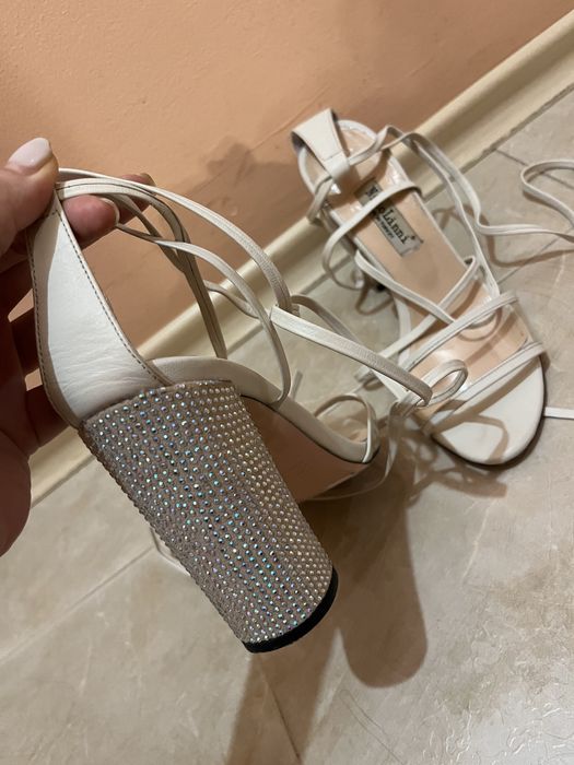 Елегантни високи ТОКЧЕТА с блясък