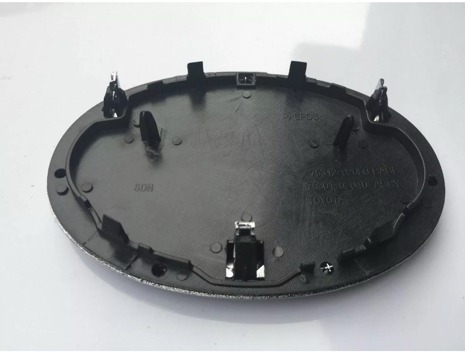 Емблема Toyota Тойота оригинална