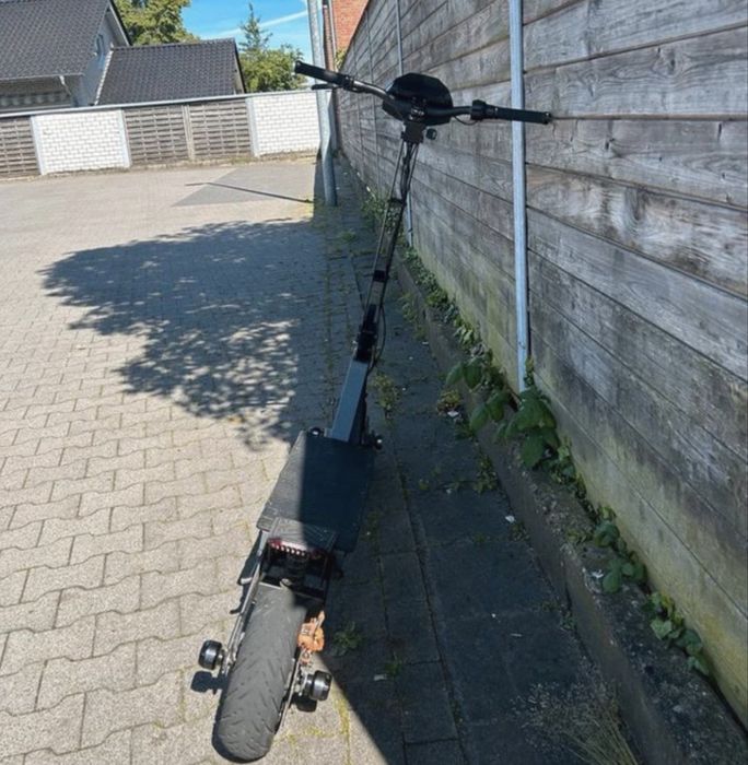 Trotinetă electrică KuKirin G4 – 2000W, 60V