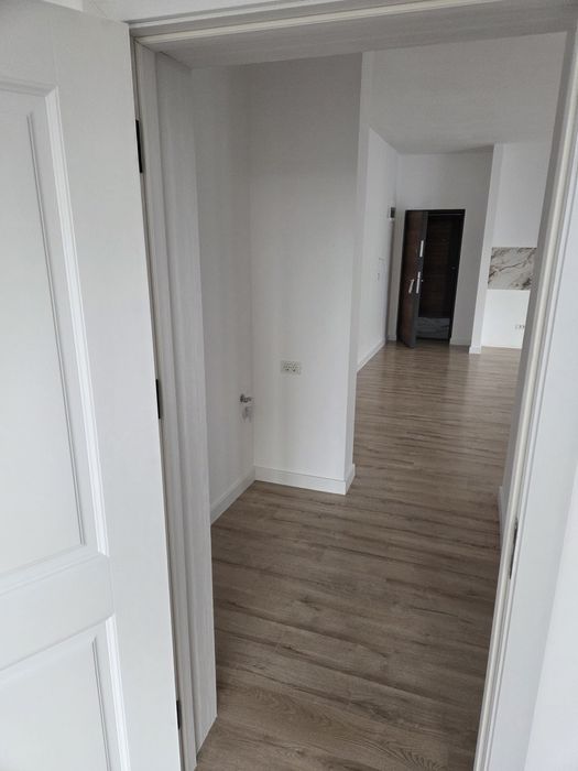 Proprietar vand apartament 2 camere