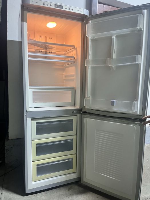 Холодильник б у