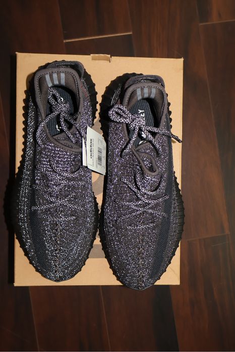 Yeezy 350 V2 Black