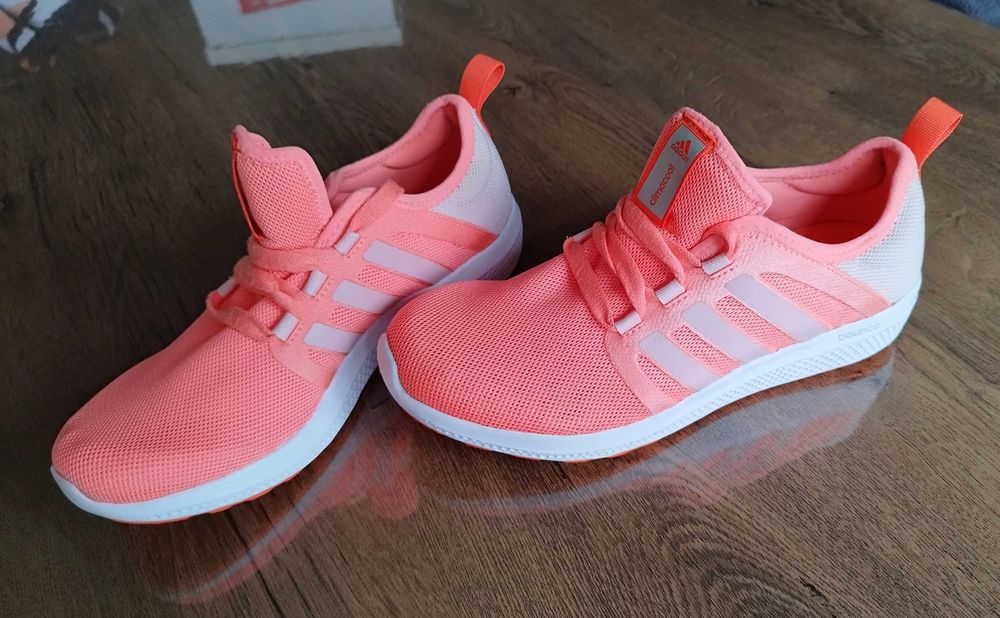 Adidas маратонки