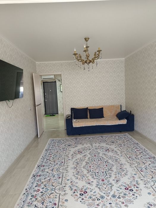 Продам квартиру 2 ком 6 мкр