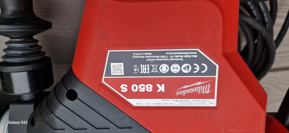 Milwaukee rotopercutor pe curent