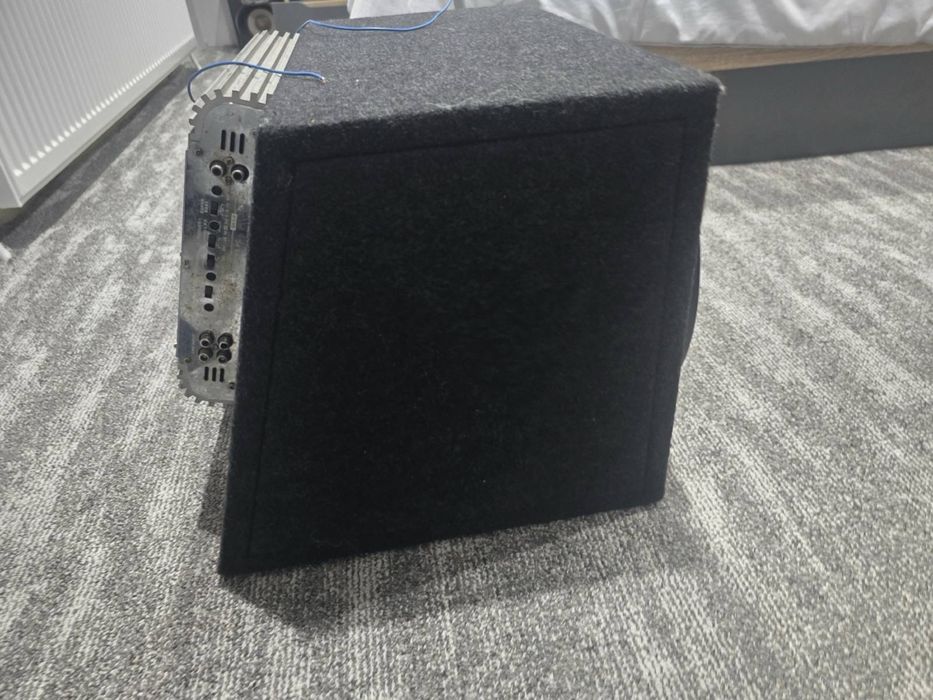 Бас каса Pioneer с усилвател