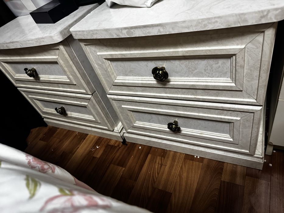 Спальный гарнитур