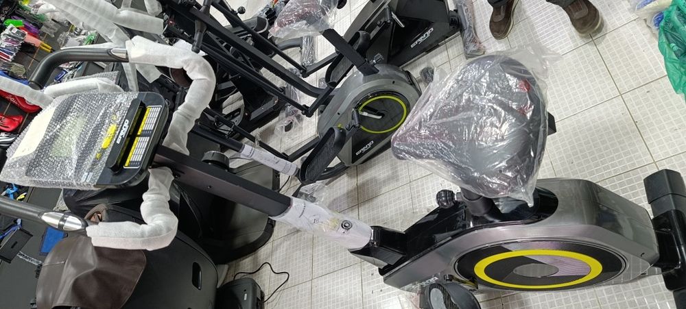 Велотренажор сотилади