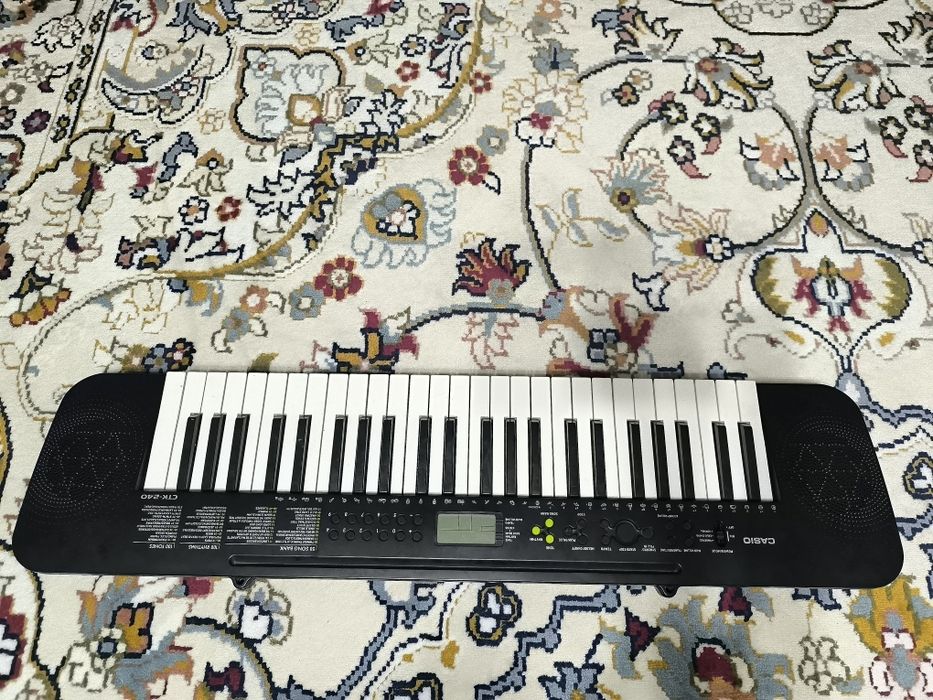 Синтезатор Casio CTK-240