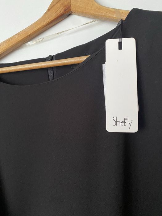 Стилна черна пайетена рокля