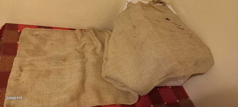 Saci vechi de iuta/canepa