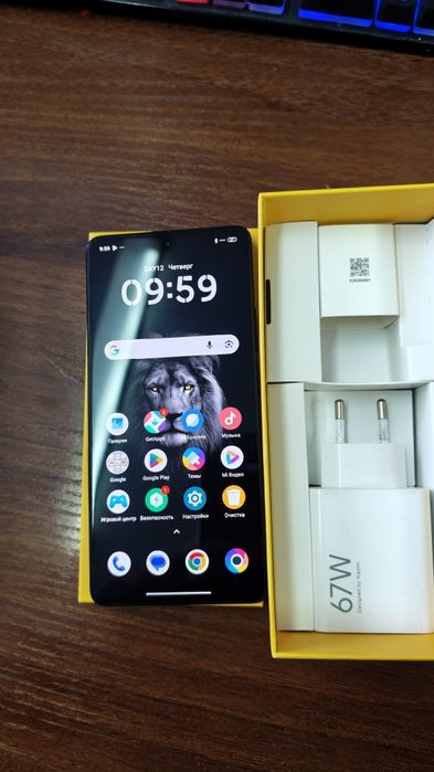 Продам смартфон Poco F5