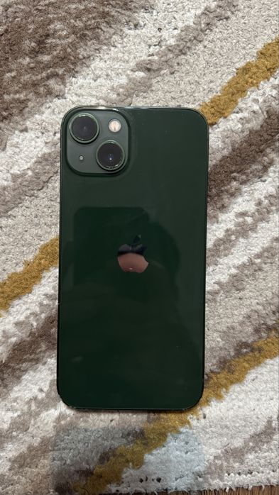 Продам Айфон 13 128гб