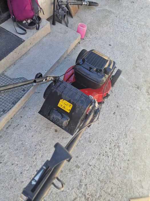 Masina de taiat iarba MOUNTFIELD pe benzina BRIGGS 4CP Stare foarte bu