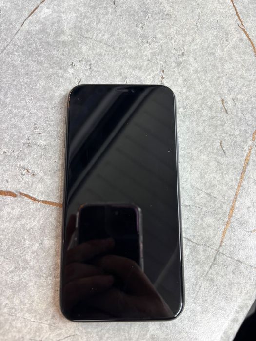 Iphone 11 pro.