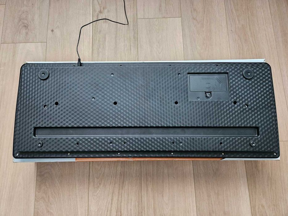 Orga MK MQ-809 cu 61 de clape pentru copii / incepatori / amatori