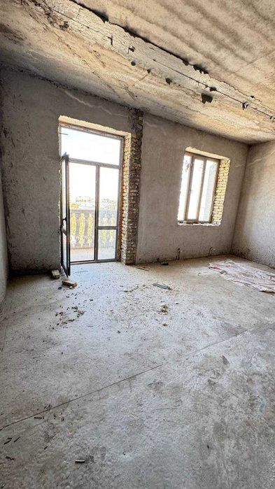 Urganchda Shovot kanalida 120m² yangi kvartira sotiladi