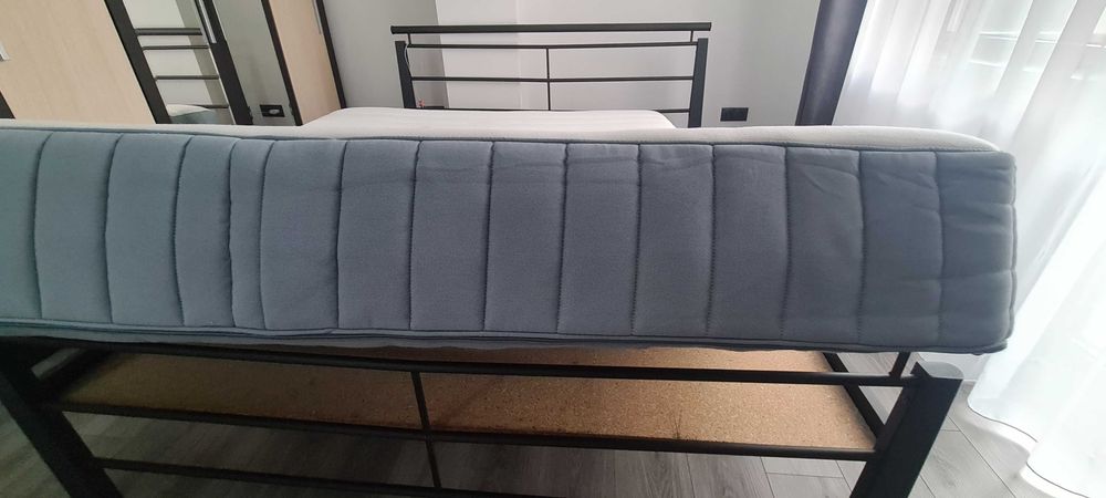 Dormitor cu saltea 160x200