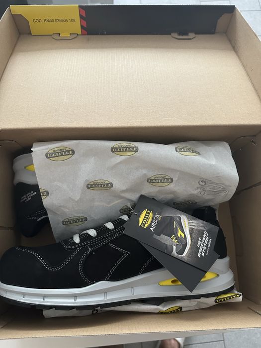 Работни обувки!Чисто нови!