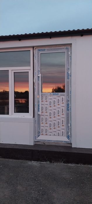 Пластиковые окно и двери