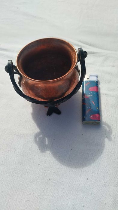 Меден решетъчен черпак и менче