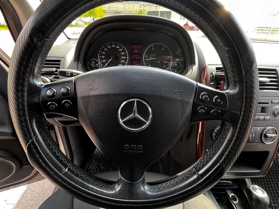 Mercedes A180 Elegance 2008•Automat• 2.0 Diesel •Întreținut•6 anvelope