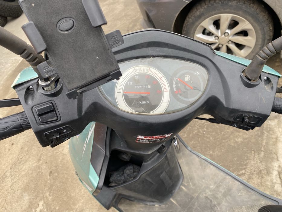 Продам мопед м8 на учете