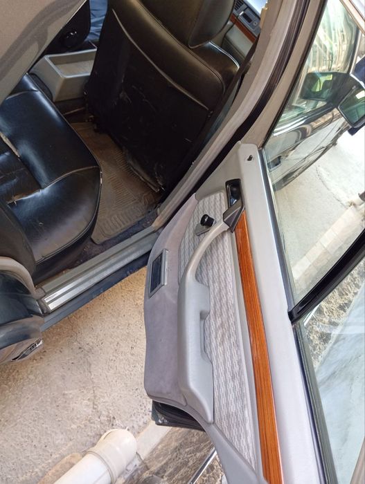 W124 E230 Mercedes Benz sotiladi