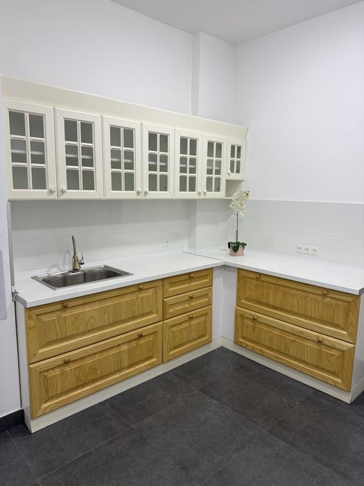 Продам кухня как новая