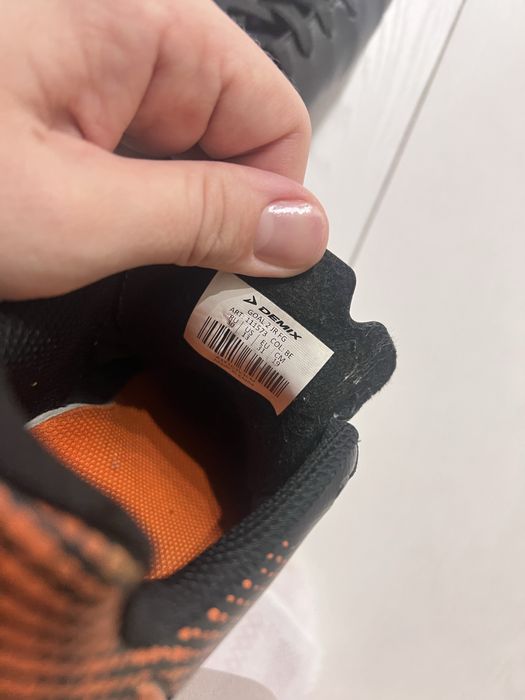 Футбольные бутсы Демикс